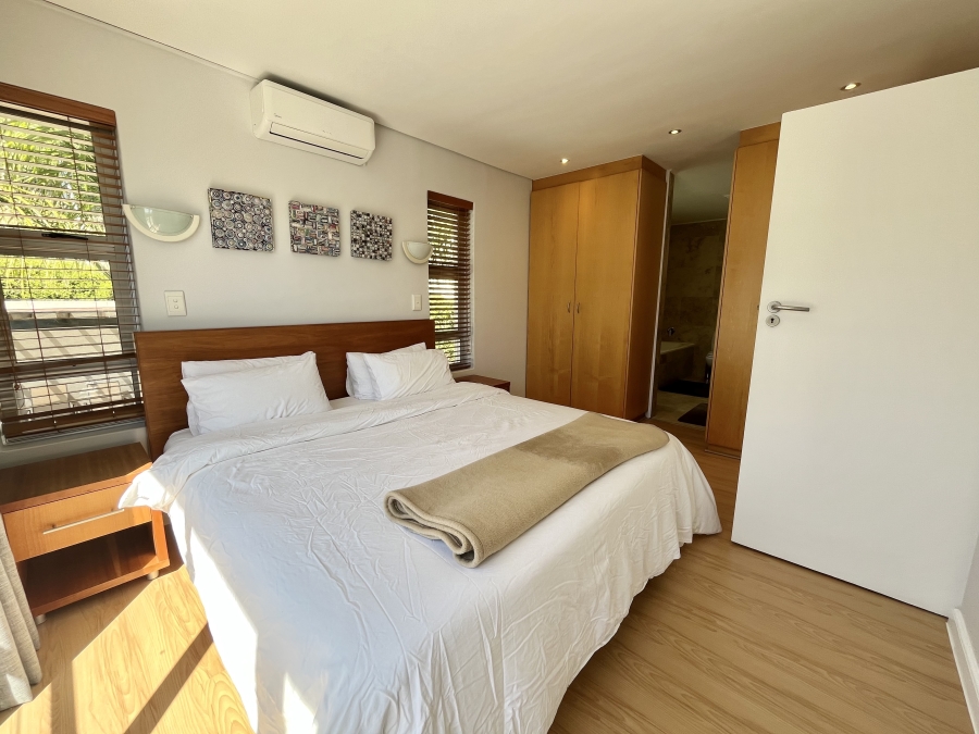 To Let 2 Bedroom Property for Rent in Sea Point Western Cape